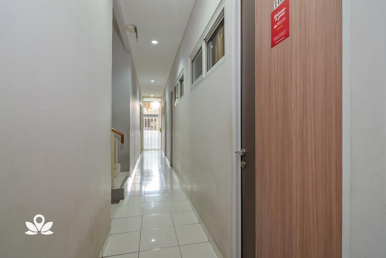 Zen Rooms Karet Pedurenan Giacarta Esterno foto