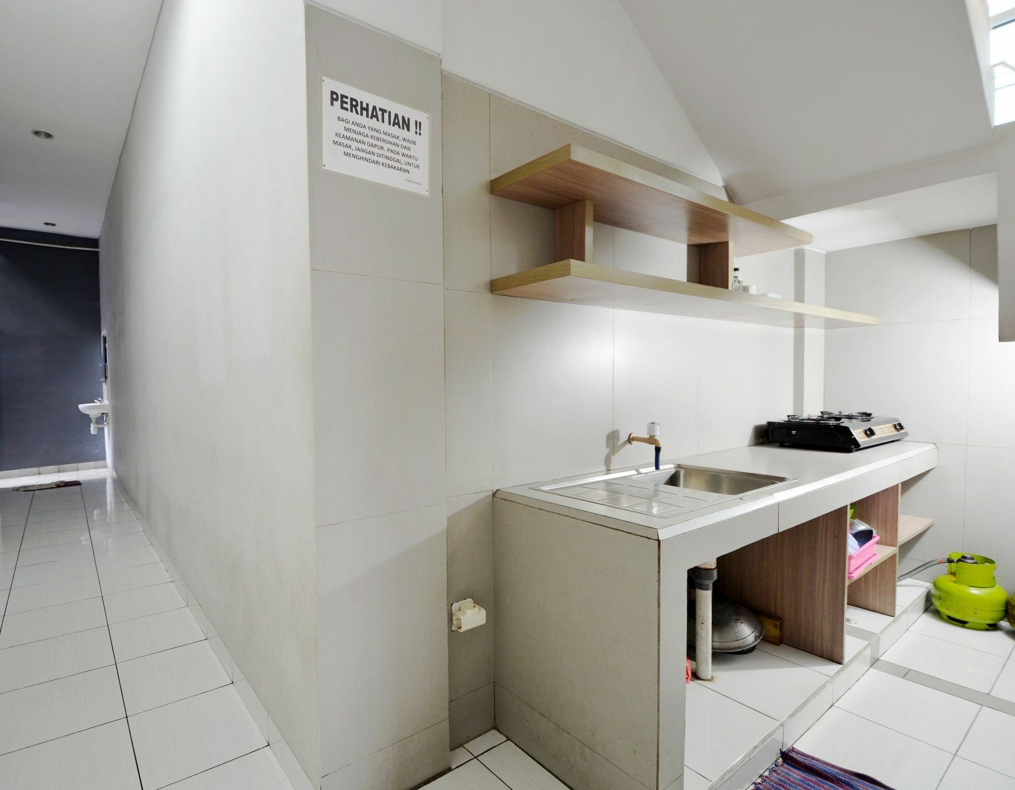 Zen Rooms Karet Pedurenan Giacarta Esterno foto