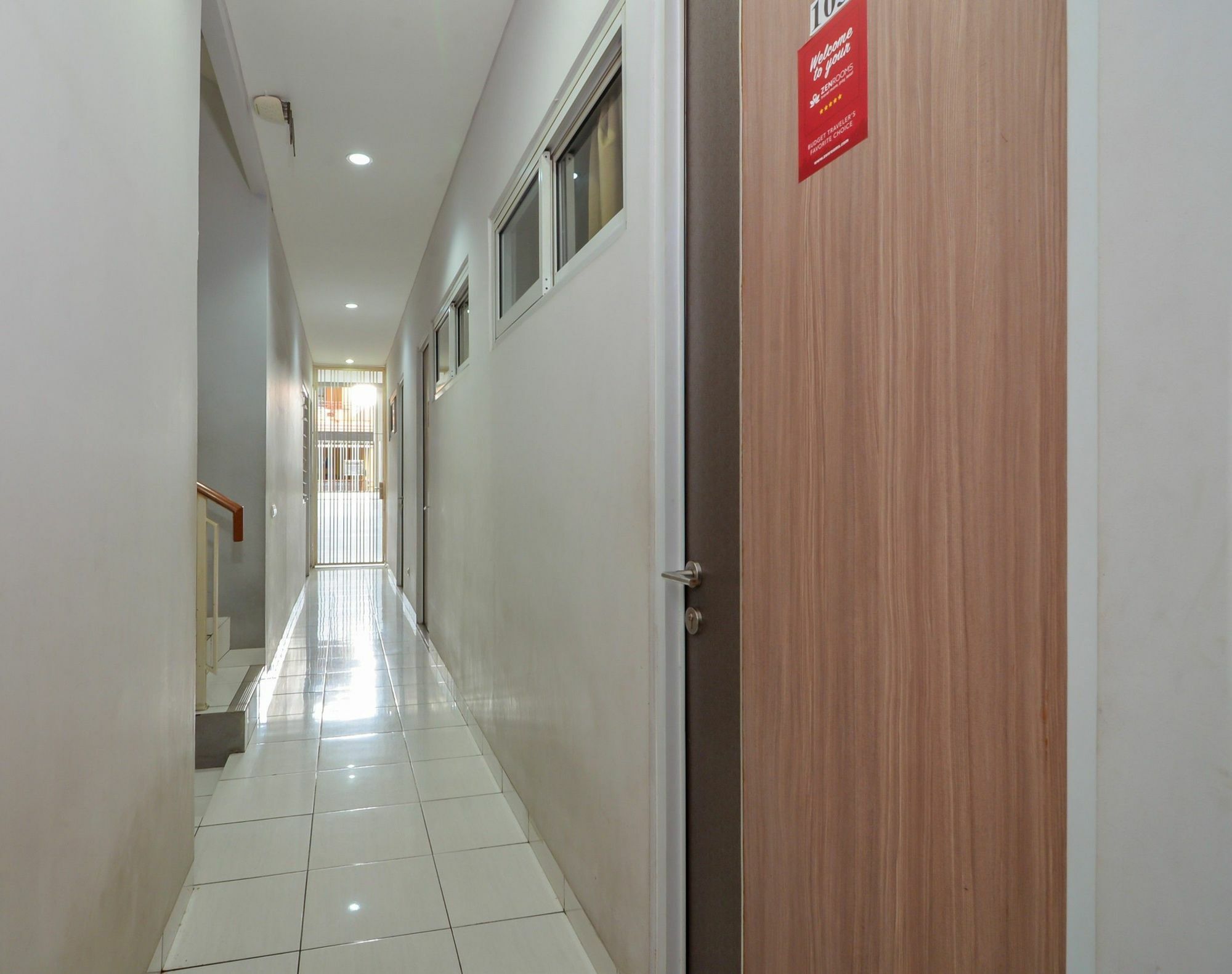 Zen Rooms Karet Pedurenan Giacarta Esterno foto